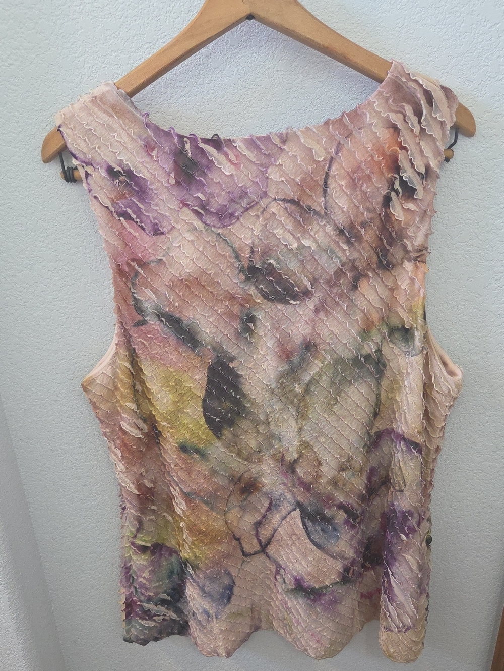 Coldwater Creek Multicolor Pastel Pleated Scoop Neck Tank - Picture 3 of 7